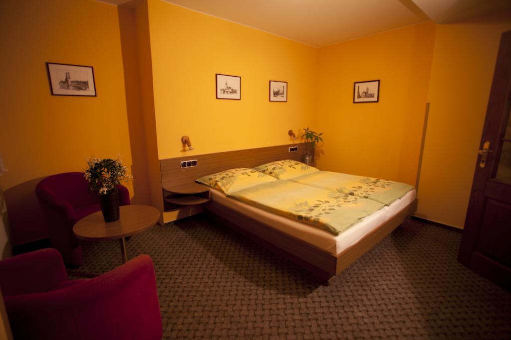 Hotel U Jiřího Humpolec Quarto foto
